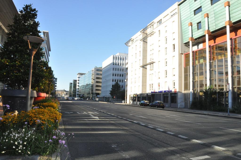 Les Studios De La Place Lyon Luaran gambar